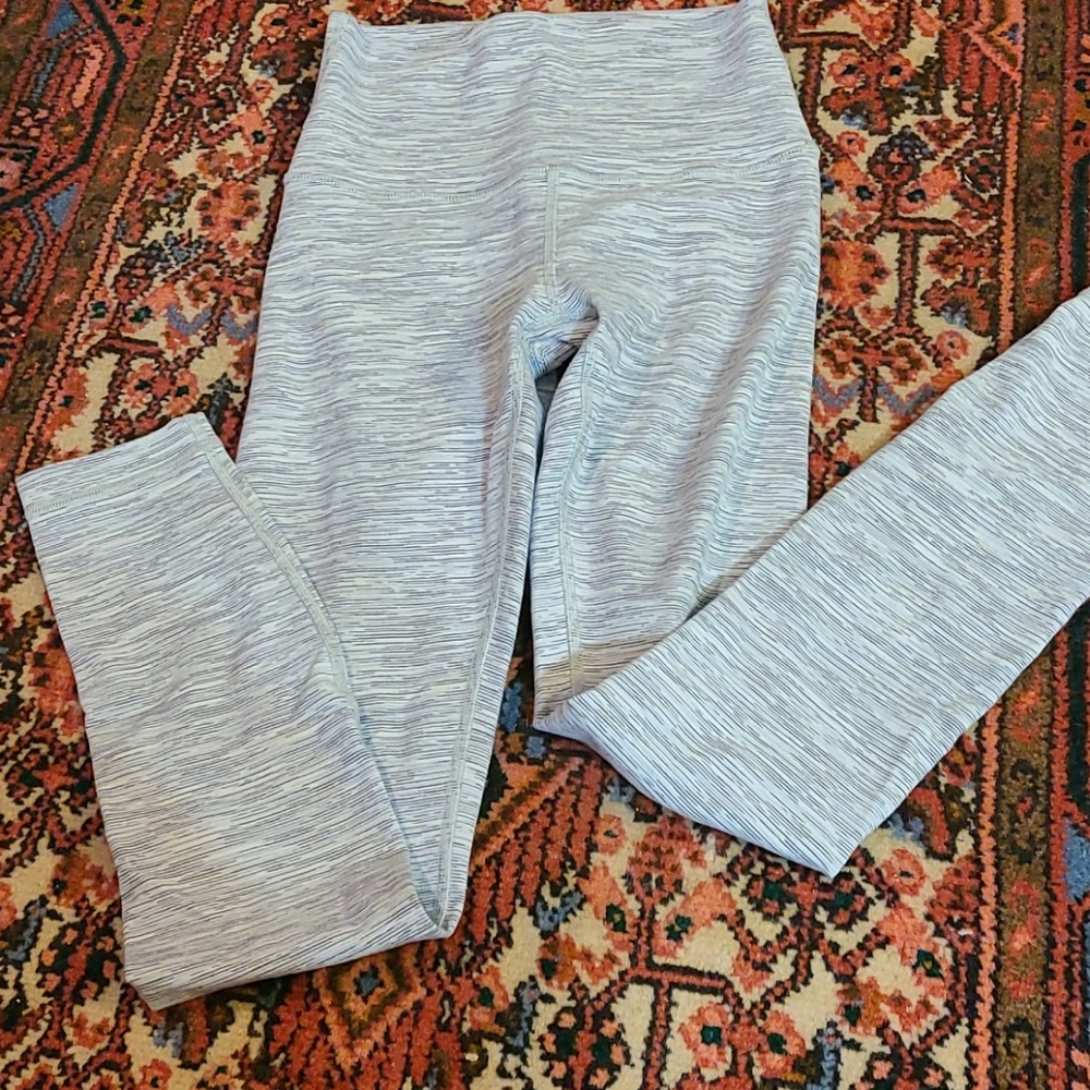 Size 2 7/8 lululemon white space dye